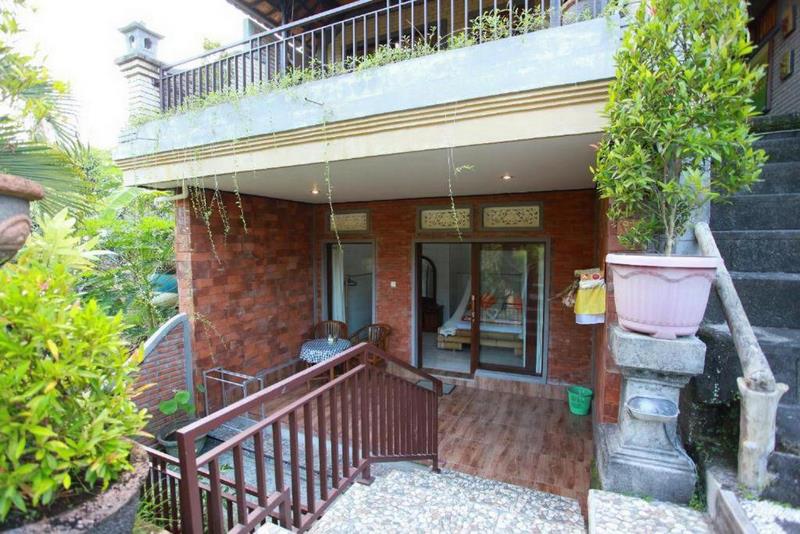 Suite with Garden View